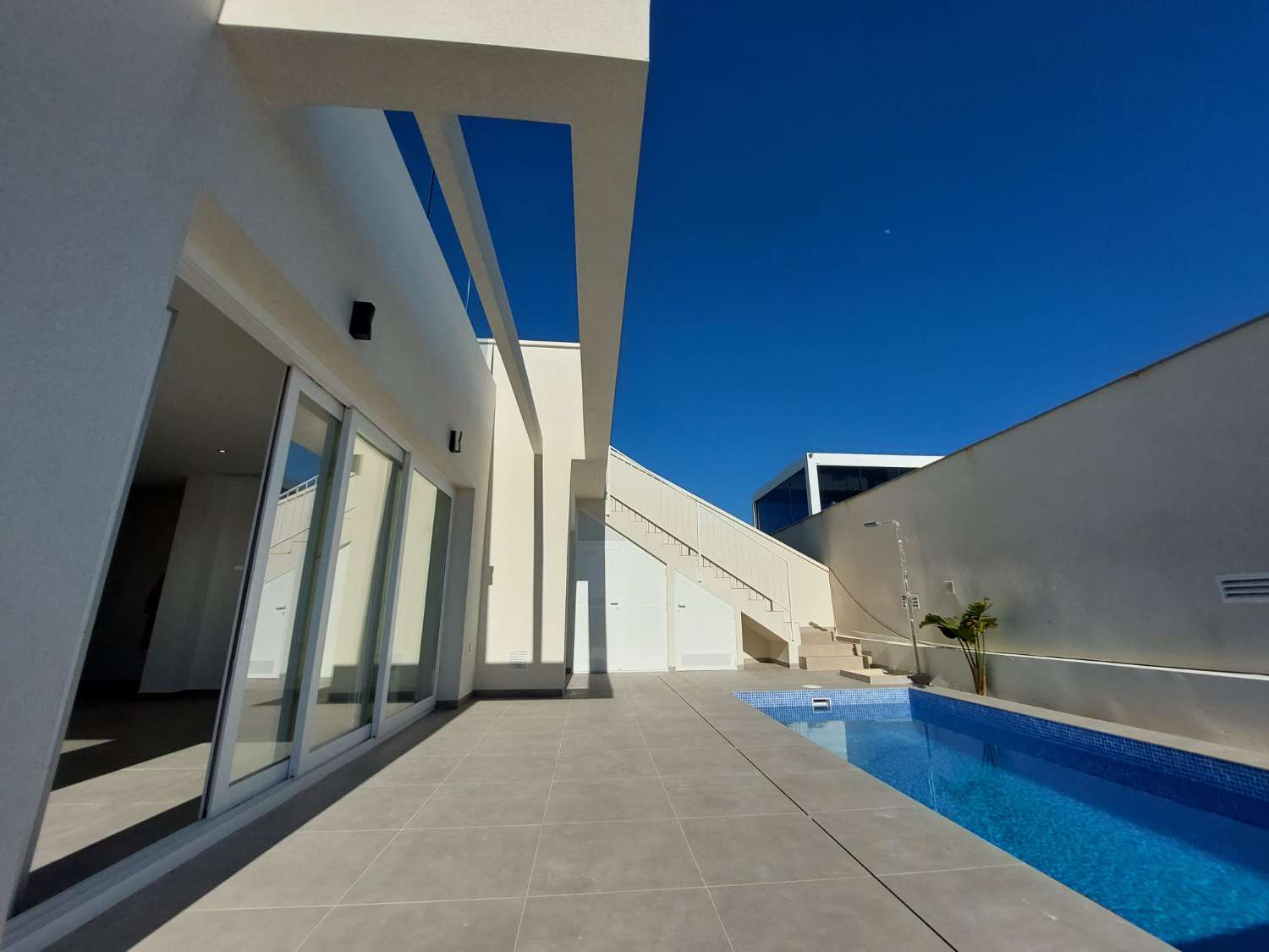 Villa for sale in Los Montesinos