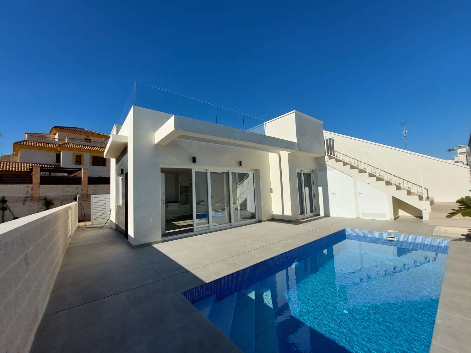 Villa for sale in Los Montesinos