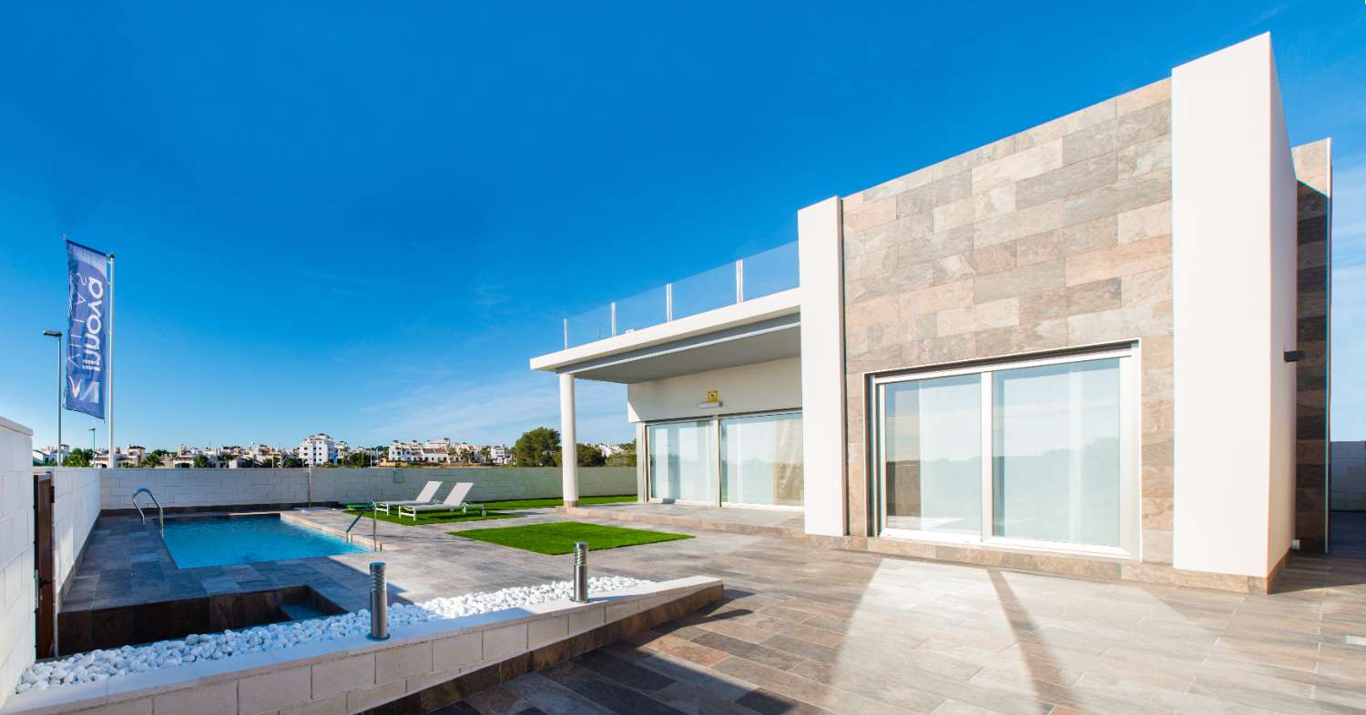 Villa for sale in Torrevieja